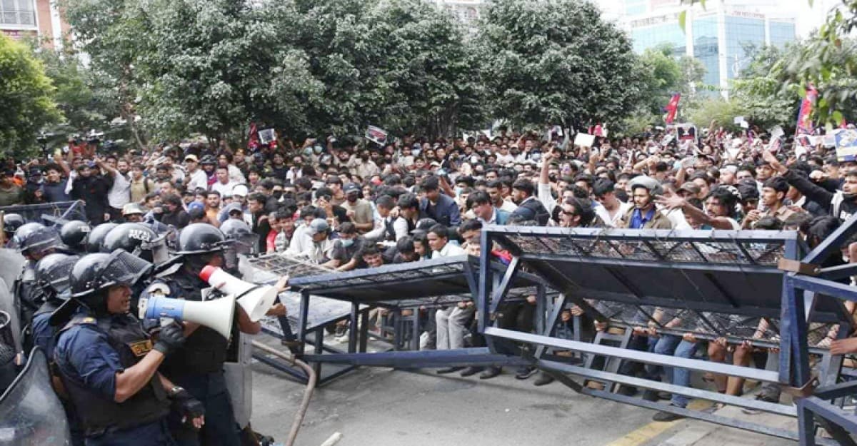 নেপালে সংঘর্ষে নিহত ৬, সেনা মোতায়েন