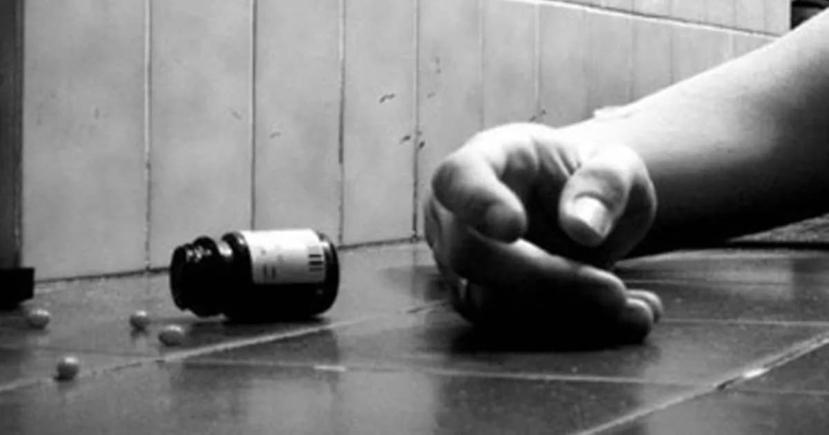 তৃতীয় বিয়ের অনুমতি না পাওয়ায় অভীমানে আত্মহত্যা