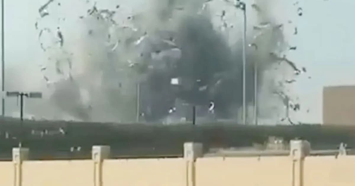 ইরানের হামলায় বাহরাইনে মার্কিন ঘাঁটির কমান্ড সেন্টার ধ্বংস