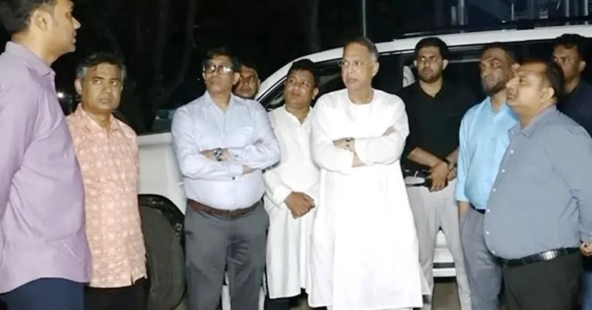 মাঝরাতে বাঘাবাড়ী অয়েল ডিপো পরিদর্শনে জ্বালানি মন্ত্রী টুকু