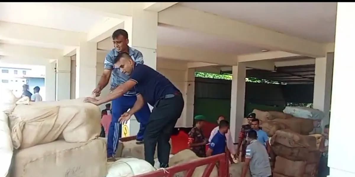 কসবায় ৬০ বিজিবির অভিযানে ৮ কোটি টাকার ভারতীয় পণ্য জব্দ