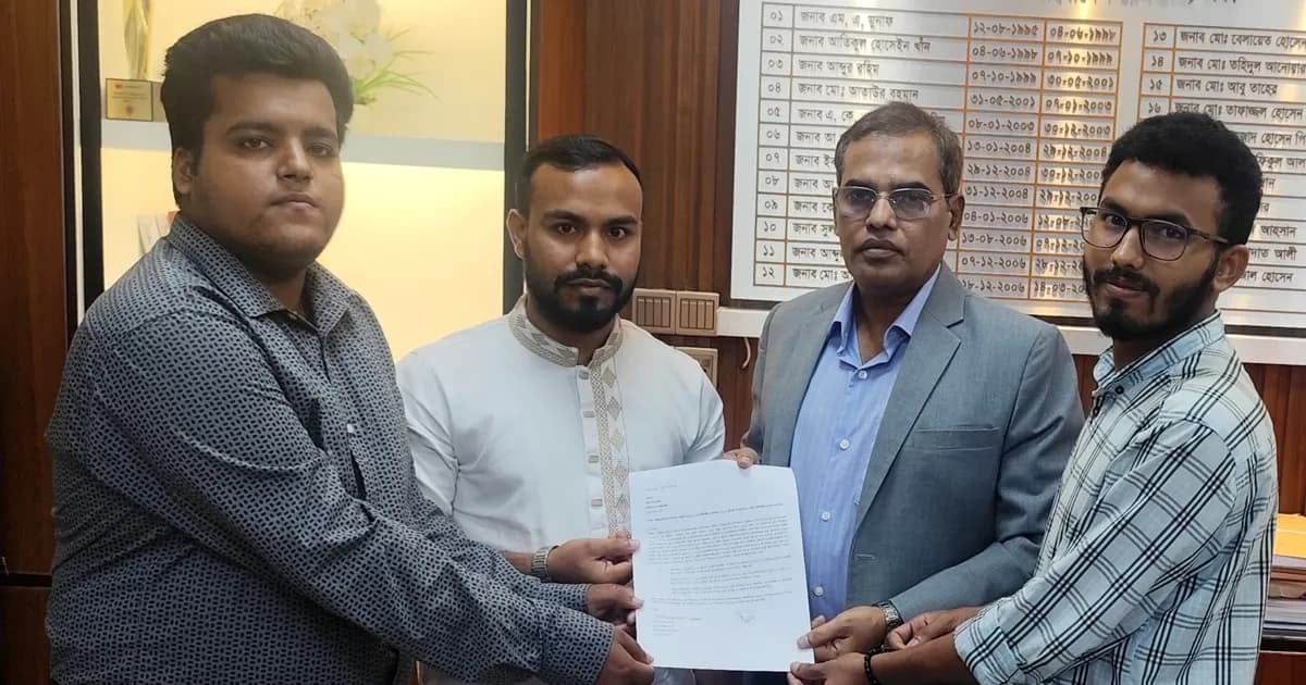 সরিষাবাড়ীতে আন্তঃনগর ট্রেনের সময়সূচি ও কোচ পরিবর্তনের দাবিতে স্মারকলিপি