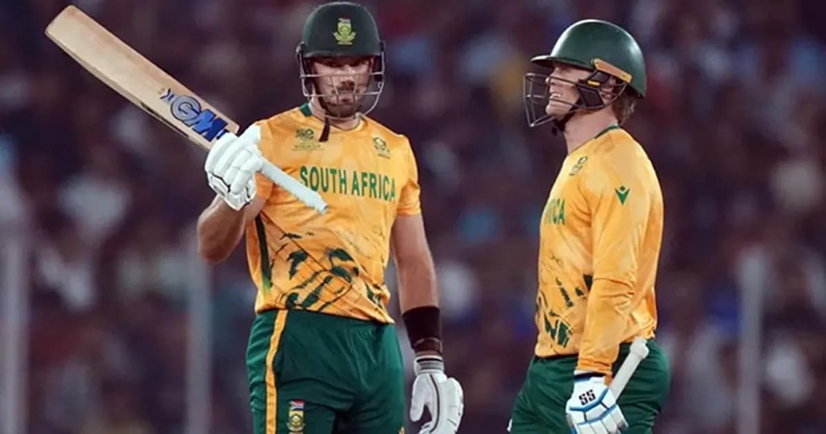 ৯ উইকেটের দাপুটে জয়, সেমির পথে দক্ষিণ আফ্রিকা