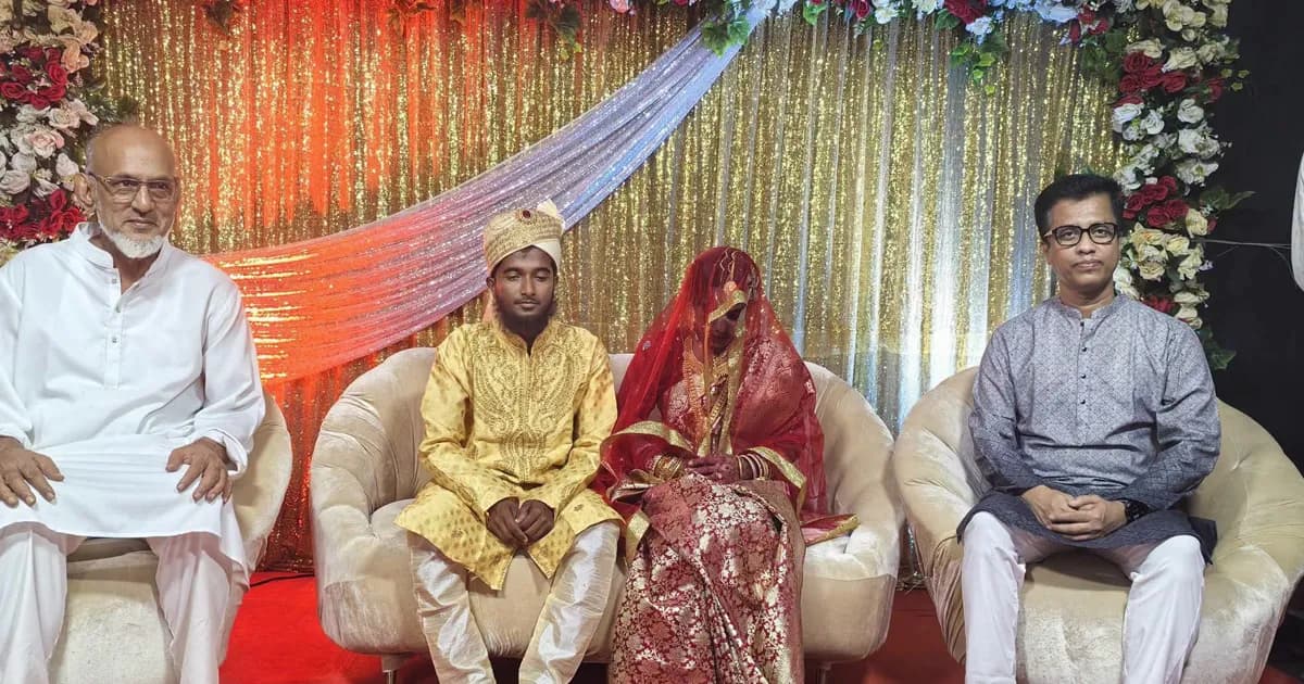 এতিম কন্যার বিয়েতে অভিভাবকের দায়িত্বে জেলা প্রশাসক