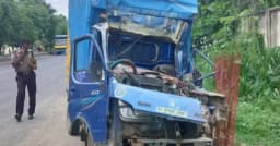 হোতাপাড়ায় সড়ক দুর্ঘটনায় কাভার্ডভ্যান চালকের মর্মান্তিক মৃত্যু
