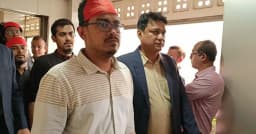 ডাকসু নেতারা স্বরাষ্ট্র উপদেষ্টার সঙ্গে বৈঠকে বসেছেন