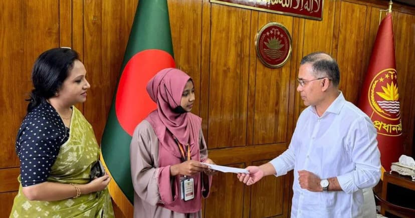 প্রধানমন্ত্রীর সহায়তায় চীনে মেডিকেল পড়ার স্বপ্ন পূরণ ফাতেমার