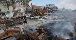 দক্ষিণ লেবাননে ইসরায়েলি বিমান হামলায় নিহত ৩