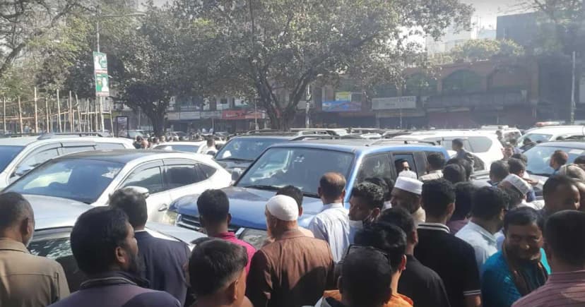 সংসদ ভবনে আসতে শুরু করেছেন নবনির্বাচিত এমপিরা