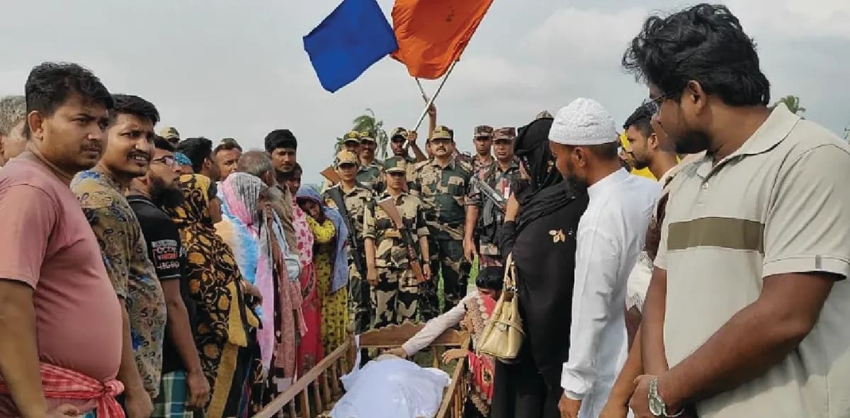 সীমান্তের শূন্যরেখায় আত্মীয়দের লাশ দেখার সুযোগ দিল বিজিবি-বিএসএফ