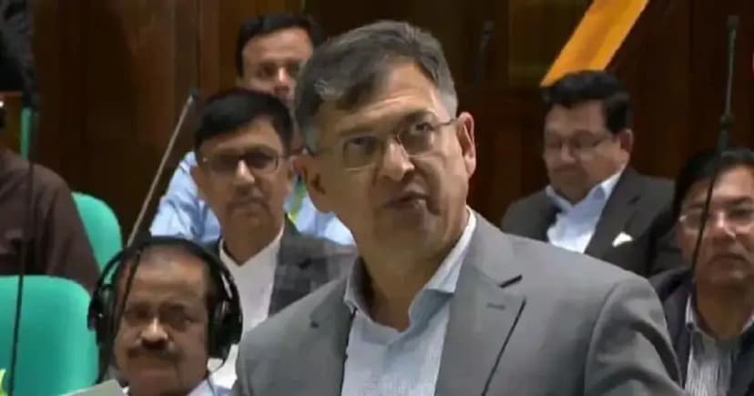 পুলিশ হত্যার বিচার যুদ্ধের ময়দানে ফয়সালা হয়ে গেছে: স্বরাষ্ট্রমন্ত্রী