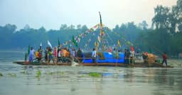 সাড়ে ৩০০ কিলোমিটার পাড়ি দিলো কালজয়ী বাঁশের ভুঁড়