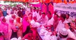 পীরগঞ্জে অতিবৃষ্টিতে ক্ষতিগ্রস্ত ৫ শতাধিক পরিবারে খাদ্য সহায়তা