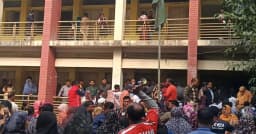 শিক্ষক আন্দোলনে বাধাগ্রস্ত বার্ষিক পরীক্ষা, দেড় ঘণ্টা দেরিতে শুরু