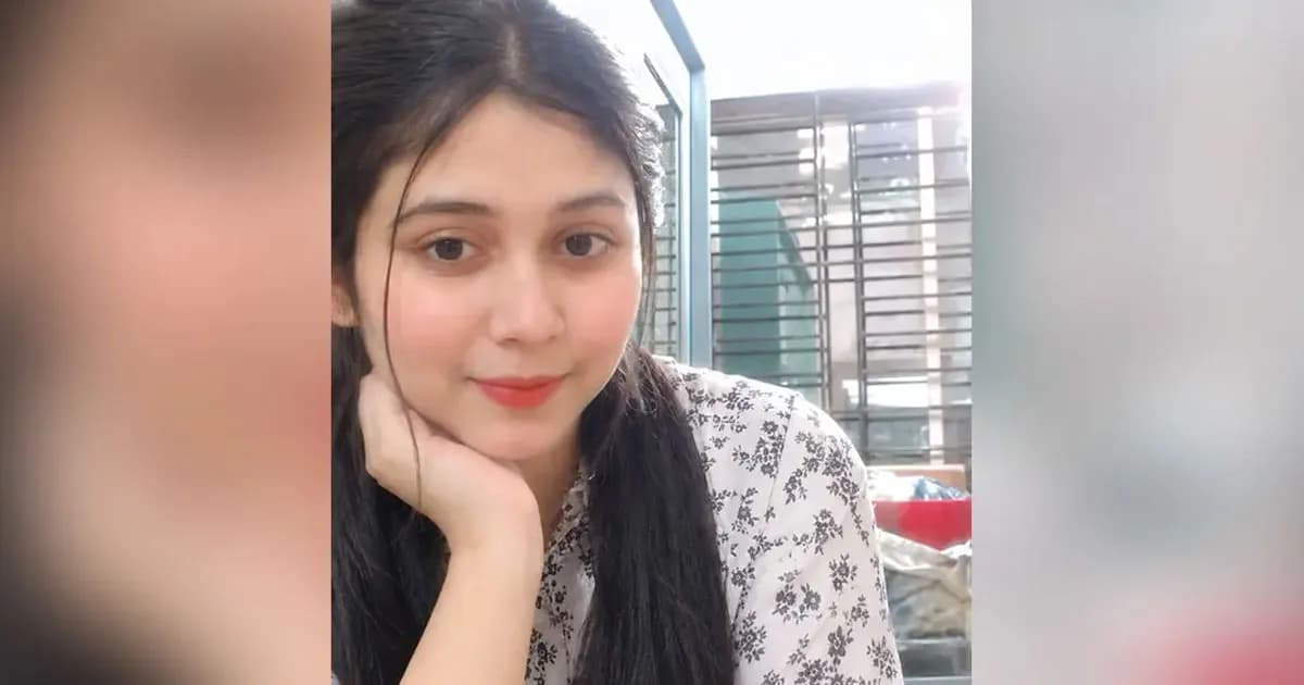ইজিবাইকের চাকায় ওড়না পেঁচিয়ে কিশোরীর মৃত্যু