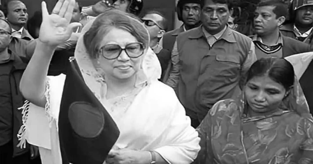 গৃহবধূ থেকে যেভাবে আপসহীন নেত্রী হয়ে ওঠেন খালেদা জিয়া