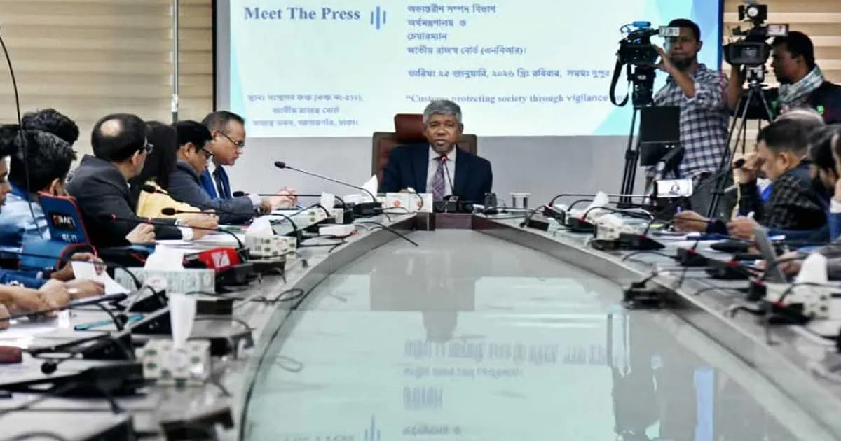 পণ্যের দাম বাড়ার নেপথ্যে ডলারের চাপ, কর নয়: এনবিআর চেয়ারম্যান