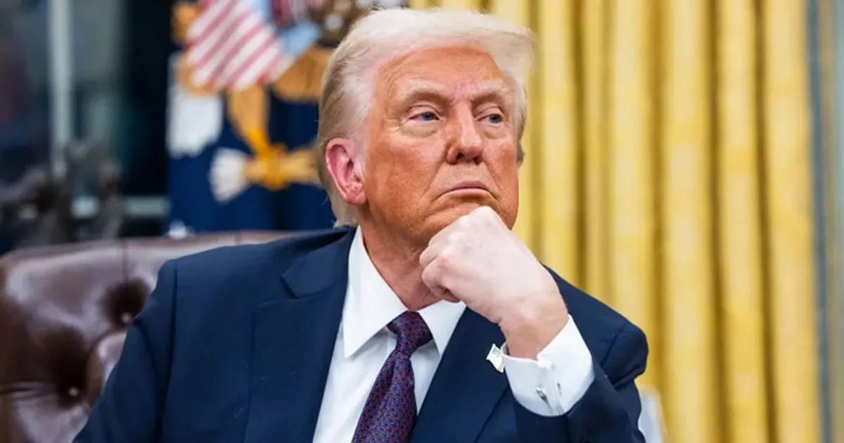 ট্রাম্পকে ক্ষমতাচ্যুত করার ডাক