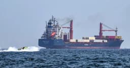 হরমুজ প্রণালি ইরানের নিয়ন্ত্রণে, টোল বাধ্যতামূলক