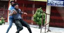 ‘উপরের নির্দেশ রয়েছে, গুলির কথা লেখা যাবে না’