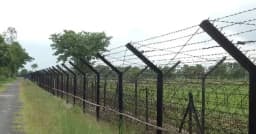 আখাউড়া সীমান্তের শূন্যরেখায় অজ্ঞাত শিশুর মরদেহ উদ্ধার