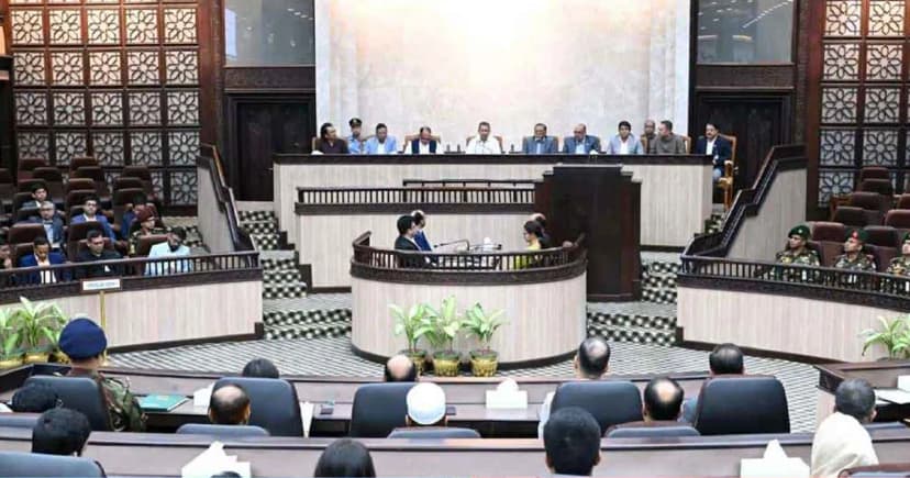 নিজ কার্যালয়ের কর্মকর্তা-কর্মচারীদের যে বার্তা দিলেন প্রধানমন্ত্রী