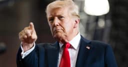 ফিলিস্তিনি ও ৭ দেশের নাগরিকদের যুক্তরাষ্ট্রে প্রবেশে নিষেধাজ্ঞা জারি