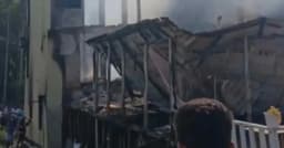 কক্সবাজারে রিসোর্টে ভয়াবহ আগুন, নিহতের সংখ্যা বেড়ে ১০