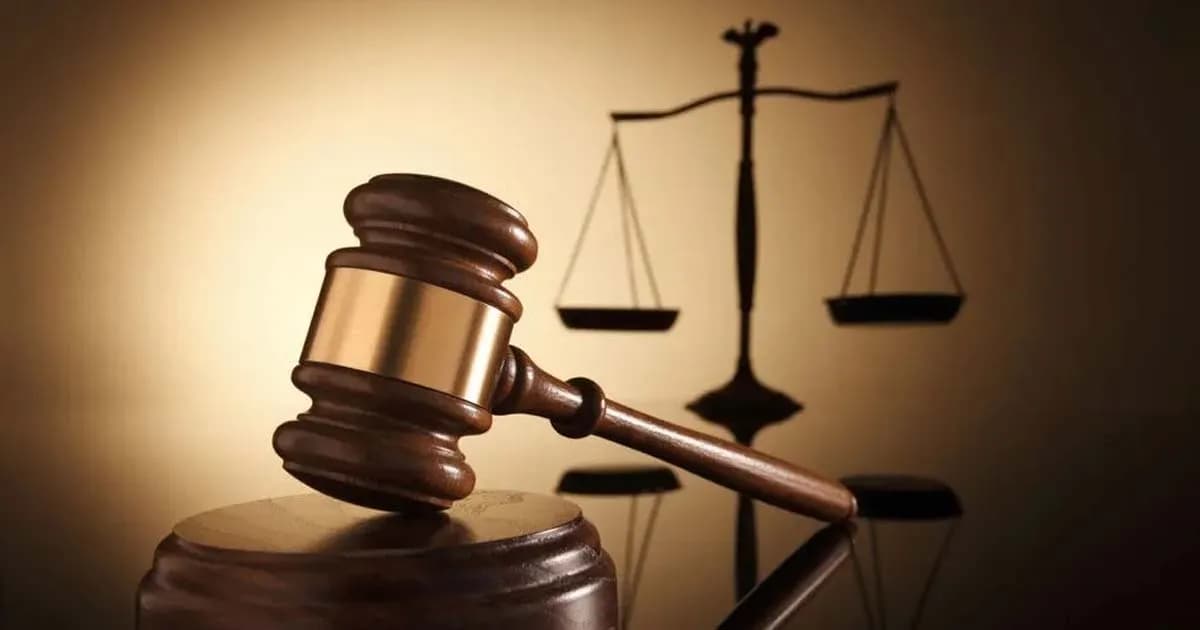 শেখ হাসিনার প্লট দুর্নীতির মামলায় রাজউক কর্মকর্তাকে কারাগারে পাঠানোর নির্দেশ