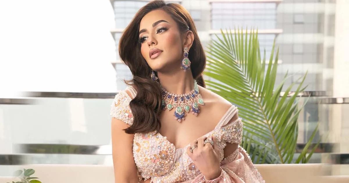 নারী দিবসে নুসরাত ফারিয়ার প্রশ্ন: আমরা কি শুধু ব্যাখ্যা দেওয়ার জন্যই জন্মেছি?