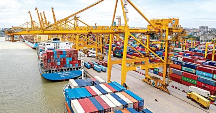 চট্টগ্রাম বন্দরে ভিড়ল জ্বালানিবাহী আরও ৪ জাহাজ