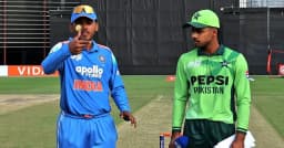 হাত মেলাননি ভারত-পাকিস্তান অধিনায়ক, হয়নি চোখাচোখিও