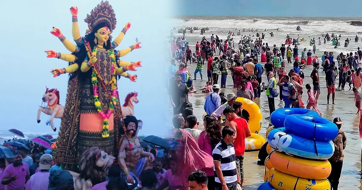 কক্সবাজার সৈকতে চলছে প্রতিমা বিসর্জন, লাখো মানুষের ভিড়