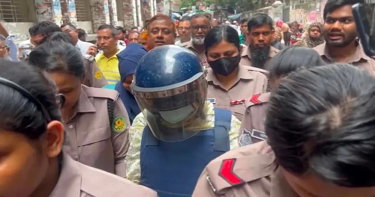 ফরহাদ হোসেনের স্ত্রী মোনালিসার তিন দিনের রিমান্ড মঞ্জুর