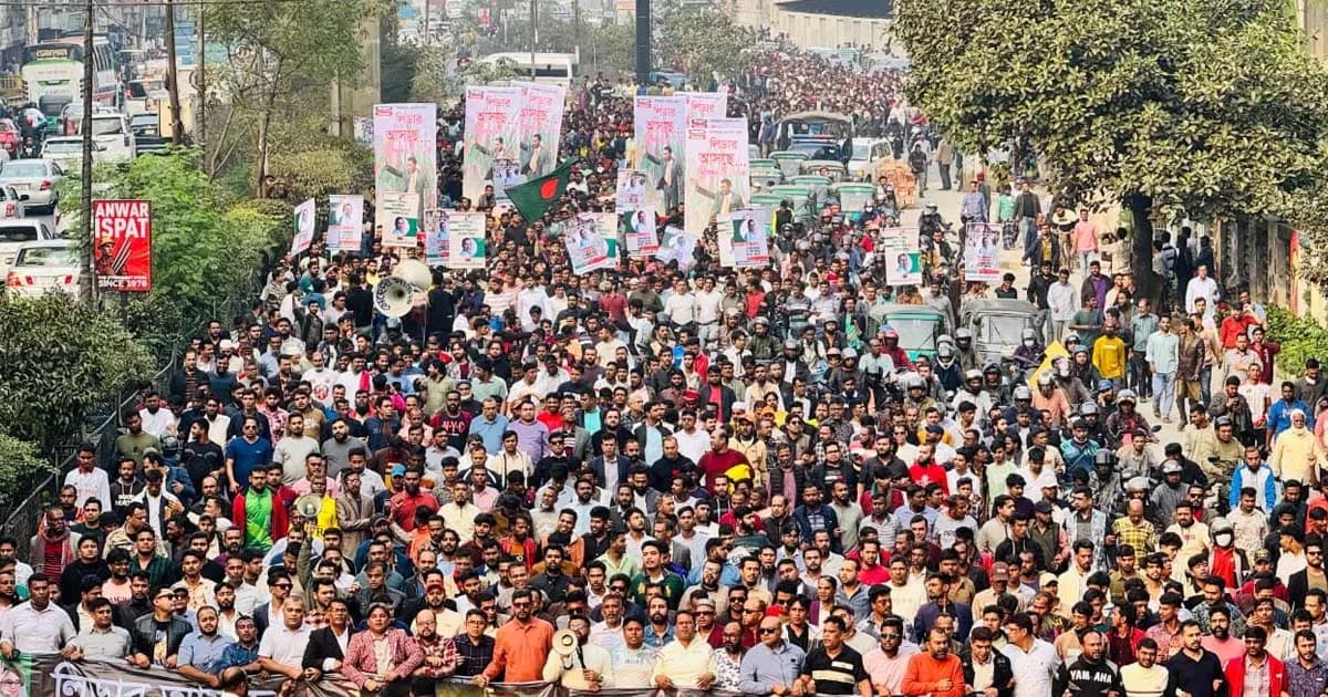 তারেক রহমানের আগমনকে স্বাগত জানিয়ে রাজধানীতে যুবদলের মিছিল