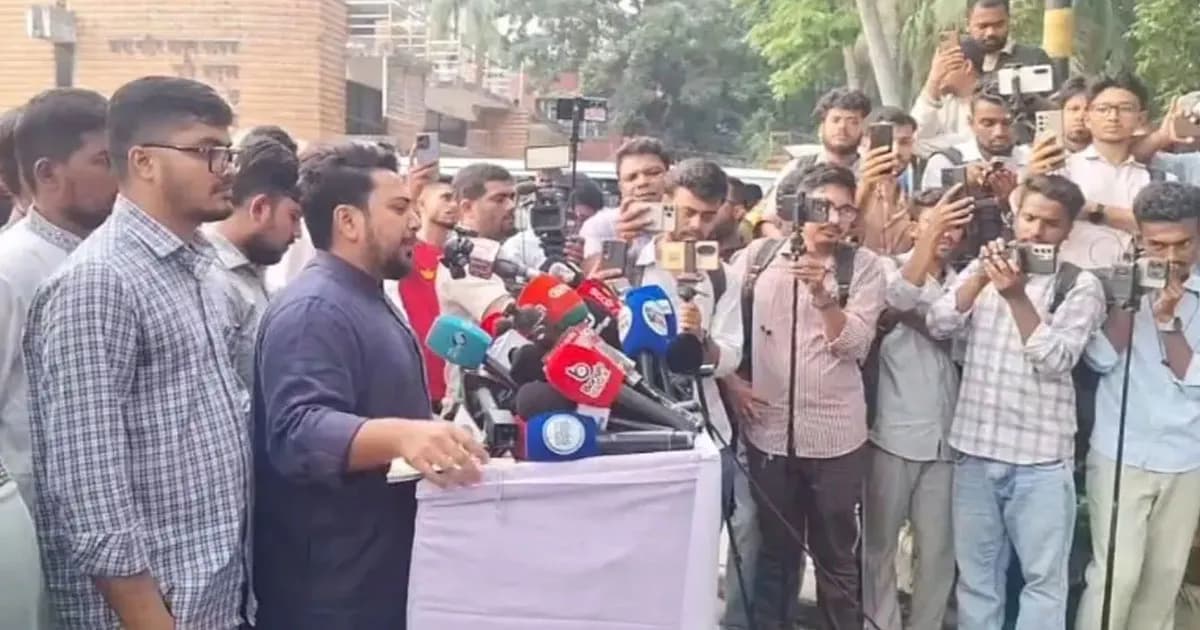 গঙ্গা চুক্তি নবায়ন নয়, নতুন করে সই করতে হবে: নাহিদ ইসলাম