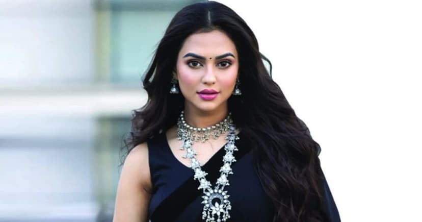 কোরবানির সময় গরু দেখে কেঁদে ফেলতেন নুসরাত ফারিয়া