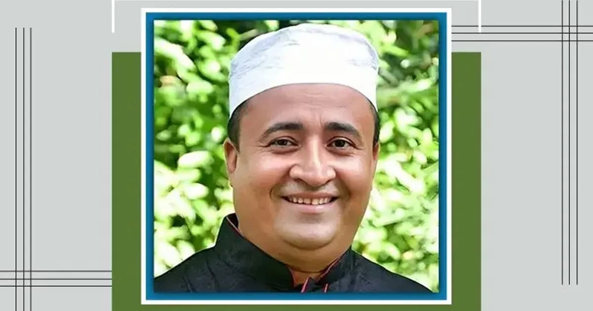 পুকুরে ঝাঁপ দিয়েও রক্ষা হয়নি, কর্ণফুলী যুবলীগ সভাপতি গ্রেফতার