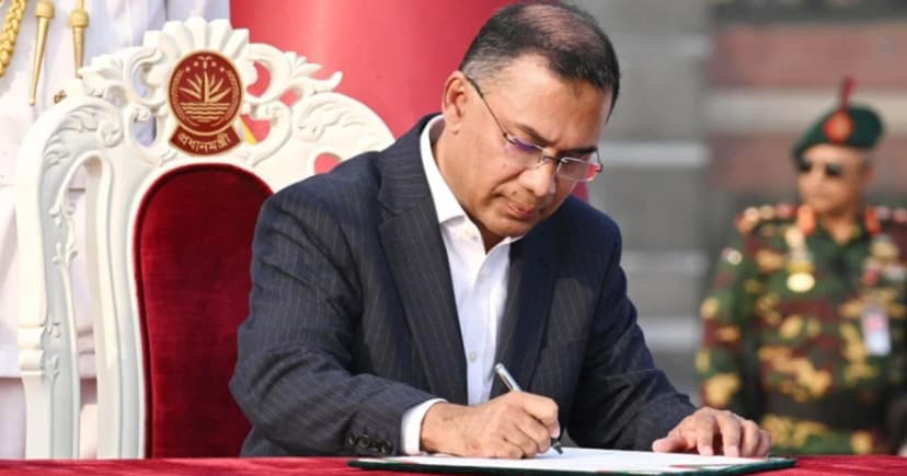 দায়িত্বের প্রথম দিনেই নতুন প্রধানমন্ত্রীর কঠিন সিদ্ধান্ত!