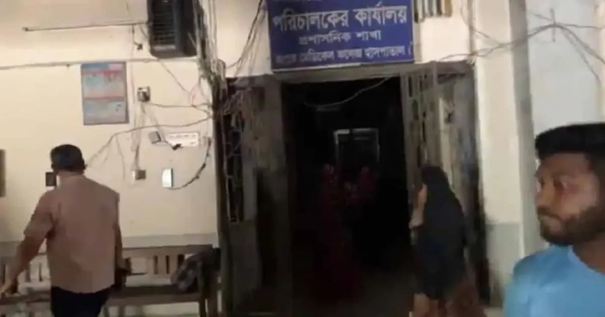 রমেক হাসপাতালে আগুন, অন্ধকারে প্রশাসনিক বিভাগ