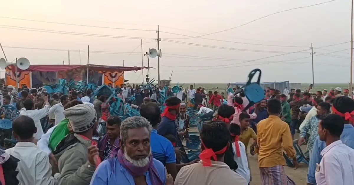 বিএনপির নির্বাচনী জনসভায় চেয়ারে বসা নিয়ে বিএনপি-যুবদলের সংঘর্ষ