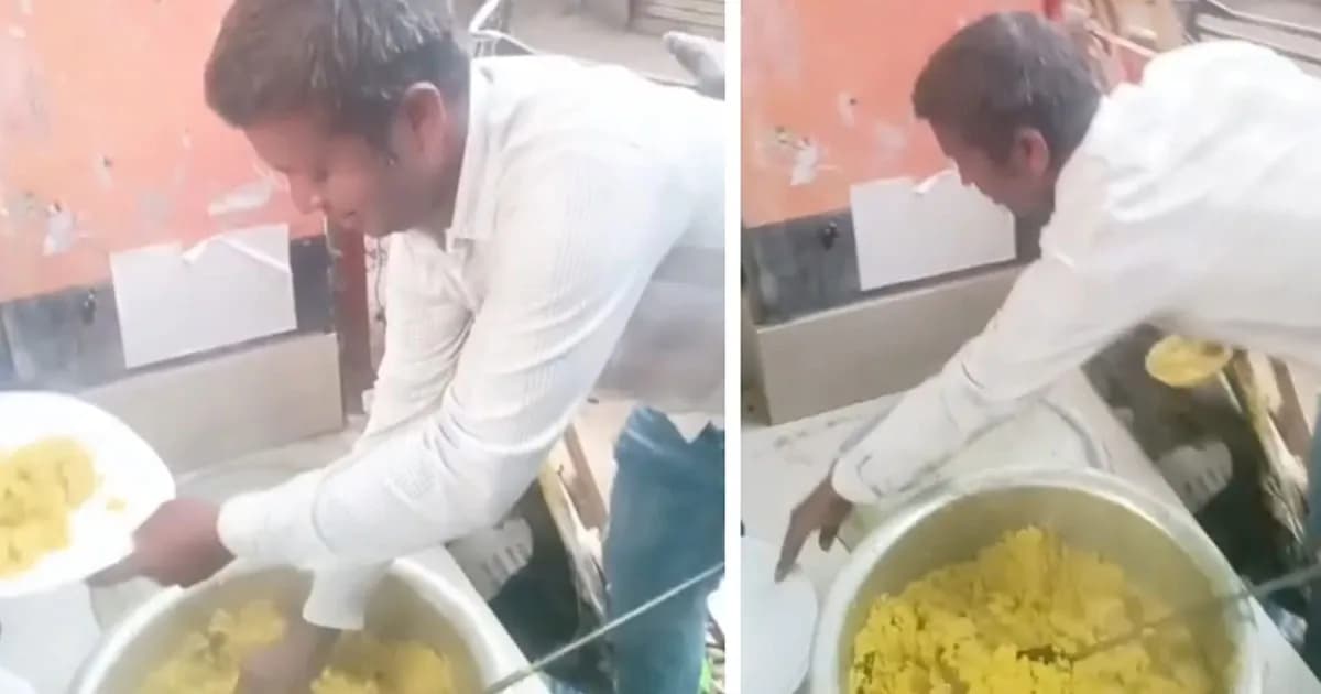 আ’লীগের কার্যালয় খুলে ইফতারের খিচুড়ি বিতরণ