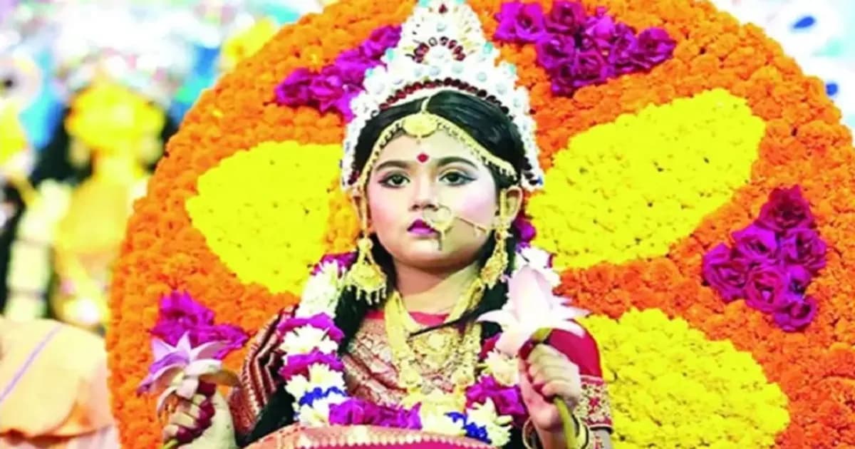 আজ মহাঅষ্টমী ও কুমারী পূজা, দেবীর আরাধনায় মুখর সনাতন ধর্মাবলম্বীরা
