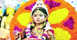 আজ মহাঅষ্টমী ও কুমারী পূজা, দেবীর আরাধনায় মুখর সনাতন ধর্মাবলম্বীরা