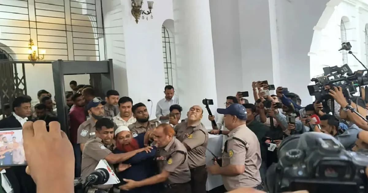 আবু সাঈদ হত্যা মামলার রায় ঘিরে উত্তেজনা, আসামিদের ‘জয় বাংলা’ স্লোগান