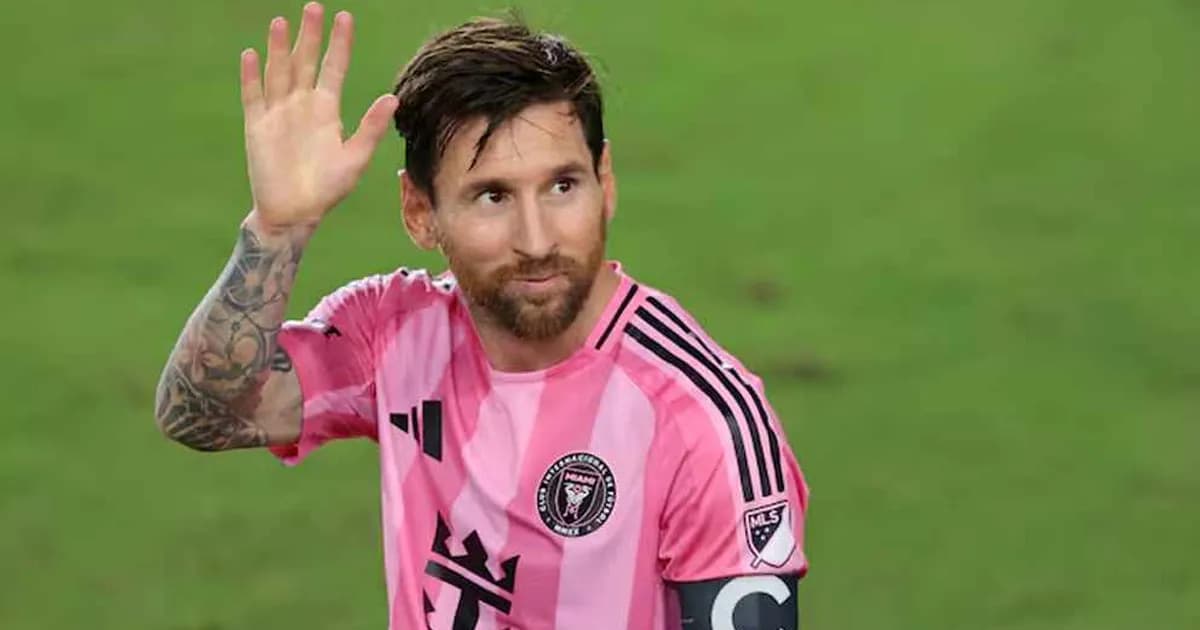 টানা দ্বিতীয়বার এমএলএসের বর্ষসেরা একাদশে মেসি