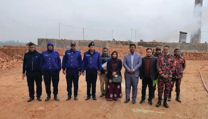 লালমনিরহাটে ইটভাটায় মোবাইল কোর্টের অভিযান