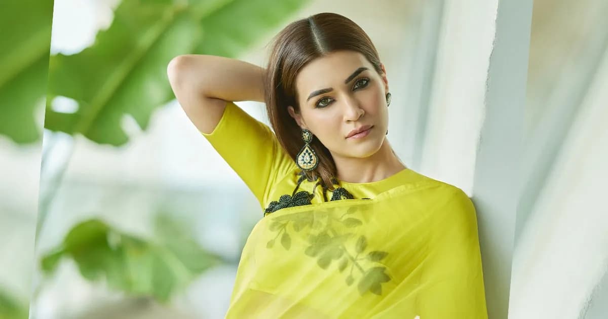 বিয়ের আগেই হানিমুনে অভিনেত্রী কৃতি স্যানন