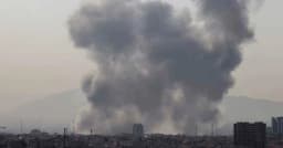 ইরানের ৩ স্থানে বিস্ফোরণ, ইসরায়েলে জরুরি অবস্থা