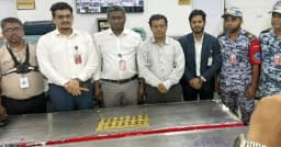 বিমানবন্দরে ফলের চালানে লুকানো ১৬ কেজি স্বর্ণ জব্দ